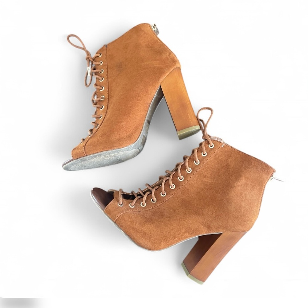 BAMBOO Tan Lace-Up Heeled‎ Boots - Picture 3 of 5